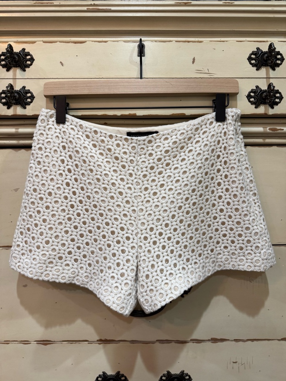 Banana Republic Cream Crochet Detail Shorts